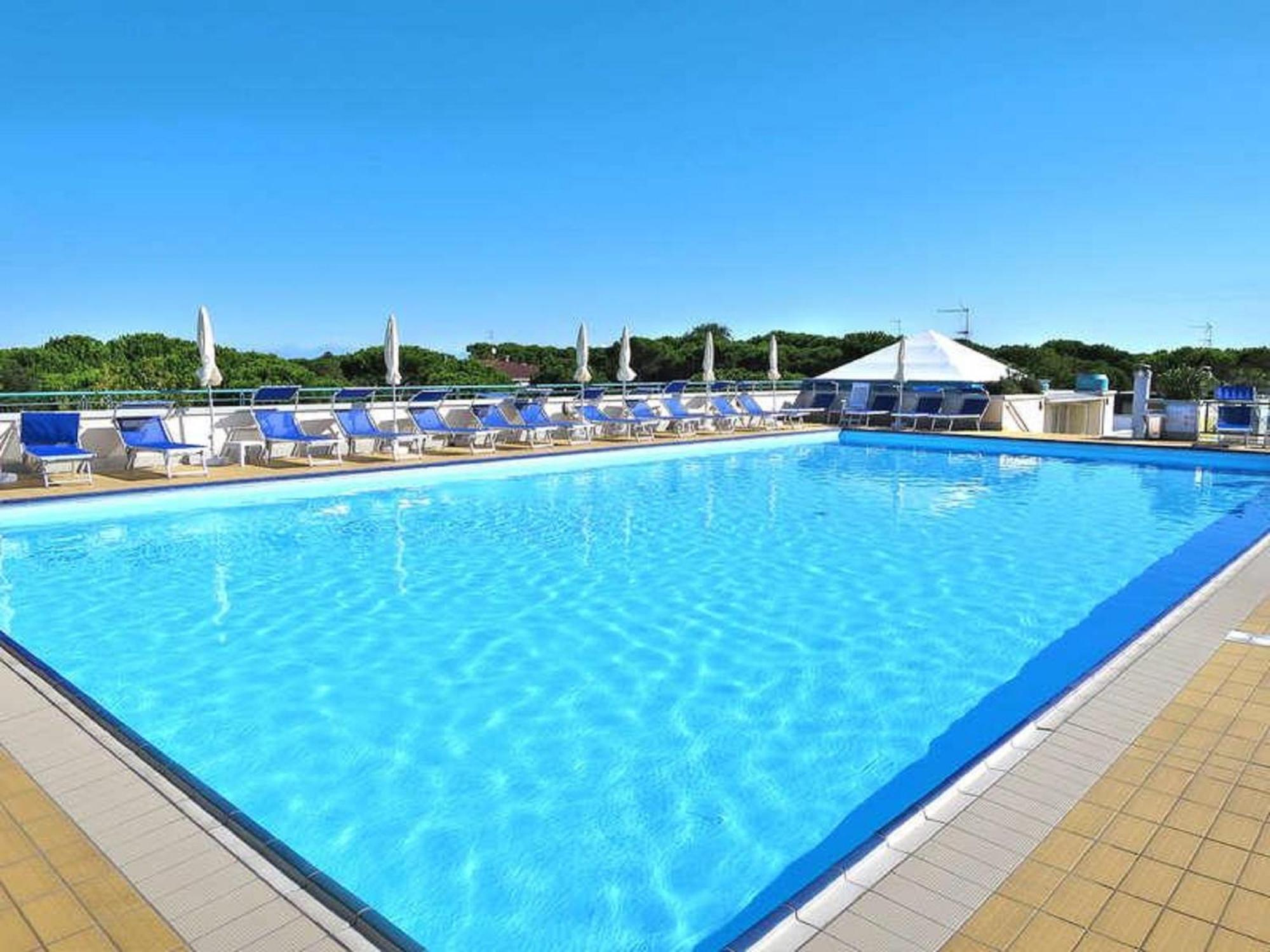 Residence Pinewood Bibione Bagian luar foto