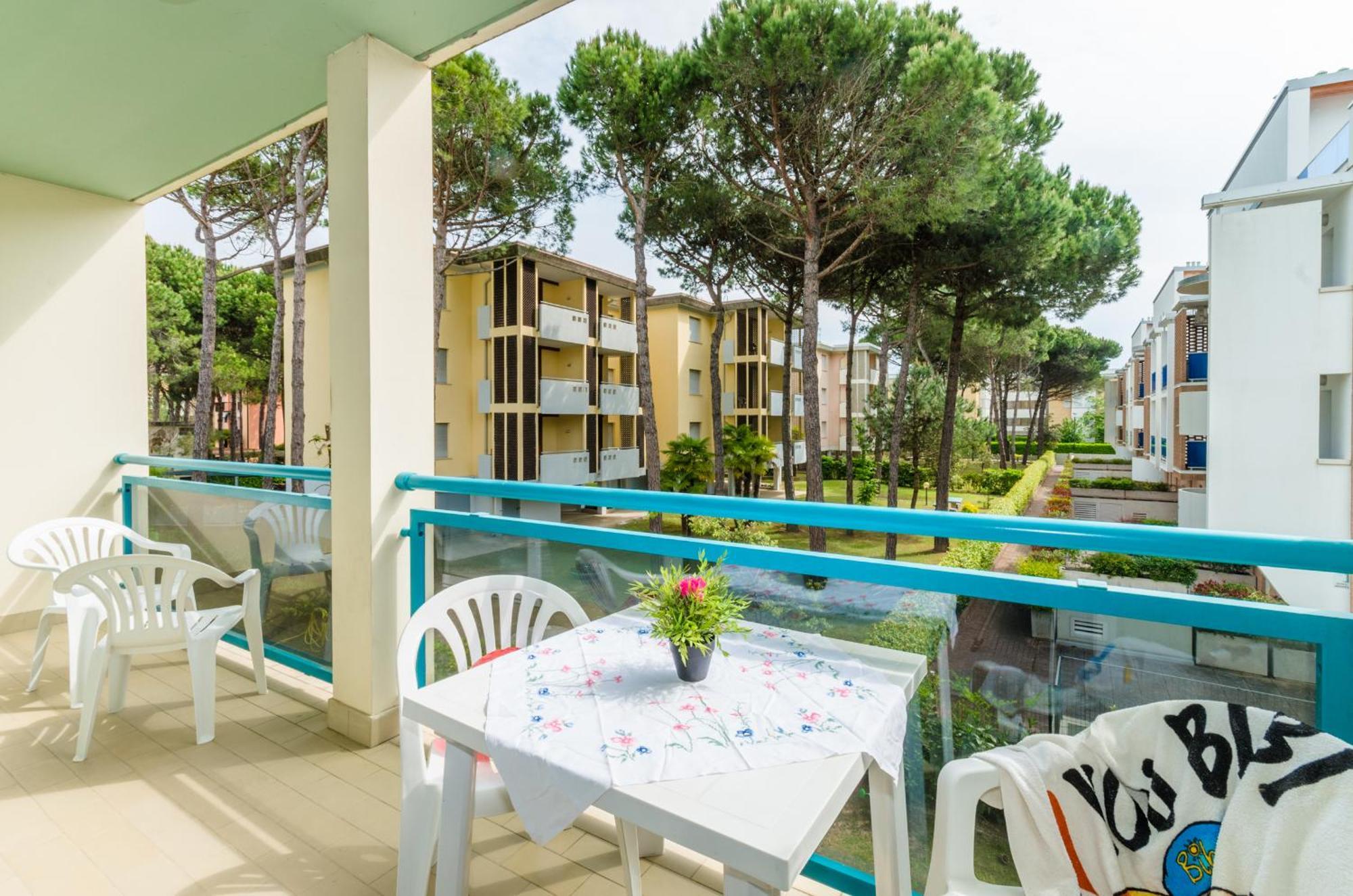 Residence Pinewood Bibione Bagian luar foto