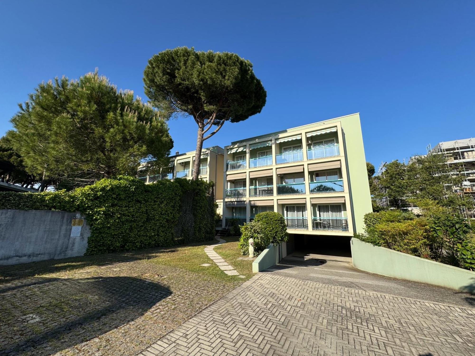 Residence Pinewood Bibione Bagian luar foto